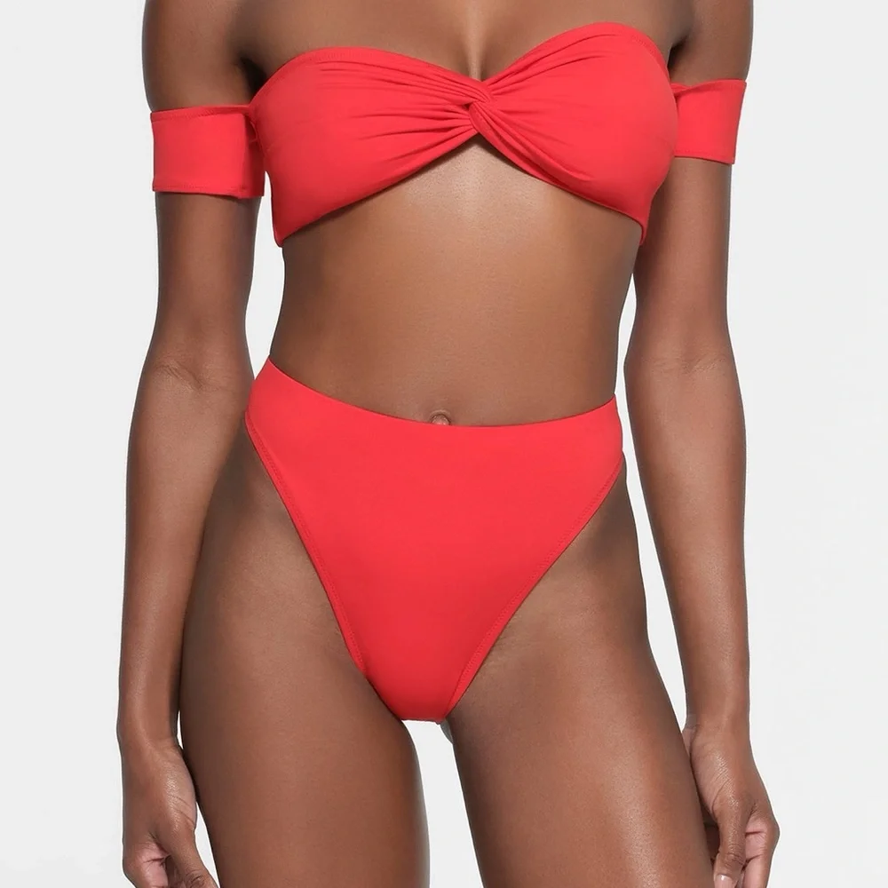SKIMS HIGH LEG BIKINI BOTTOM RUBY - S